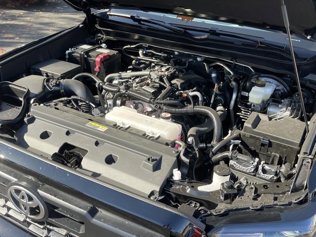 Vehicle image 9 of 32