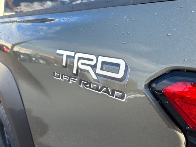 Vehicle image 31 of 37