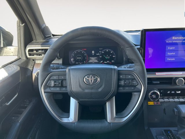 Vehicle image 14 of 37