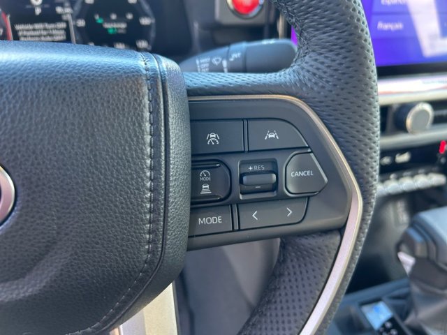 Vehicle image 18 of 37
