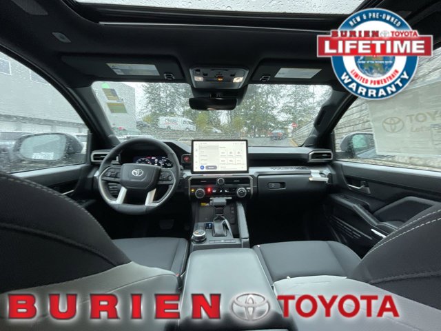 Vehicle image 10 of 34