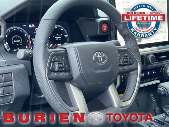 Vehicle image 22 of 34