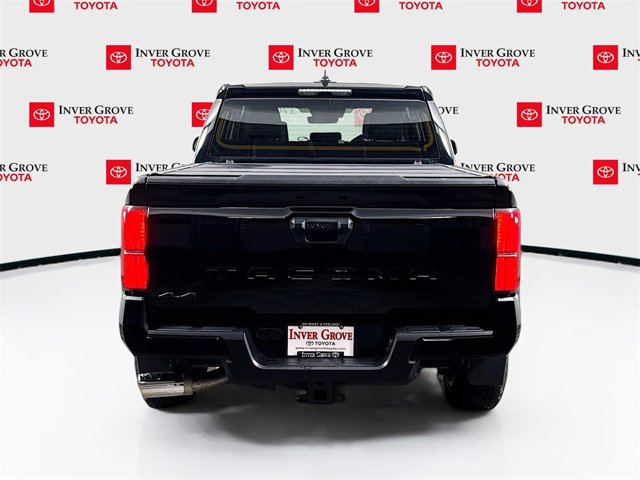 Vehicle image 4 of 17