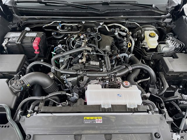 Vehicle image 16 of 17