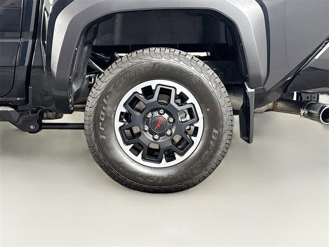 Vehicle image 17 of 17