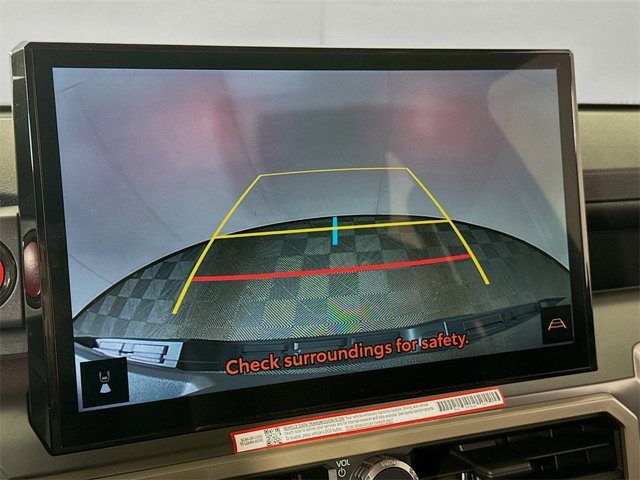 Vehicle image 11 of 17