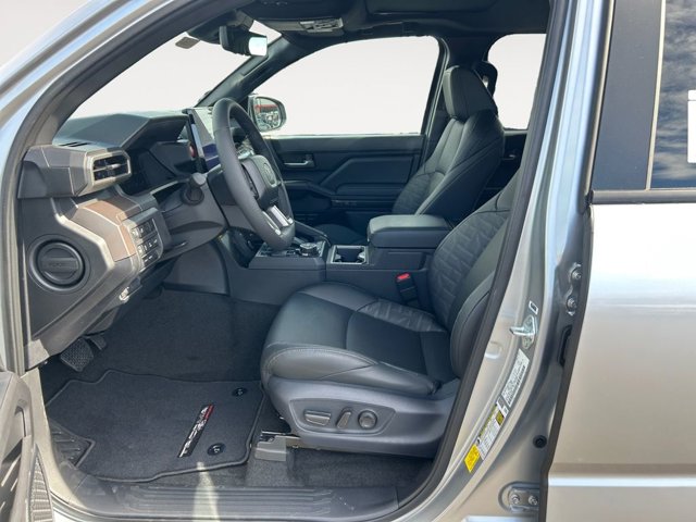 Vehicle image 15 of 37