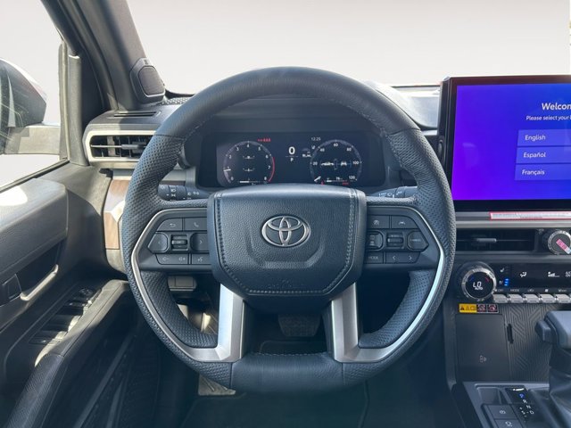 Vehicle image 14 of 37