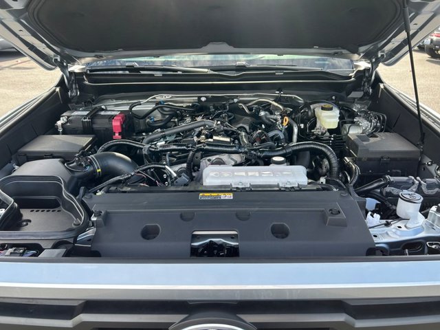 Vehicle image 29 of 37
