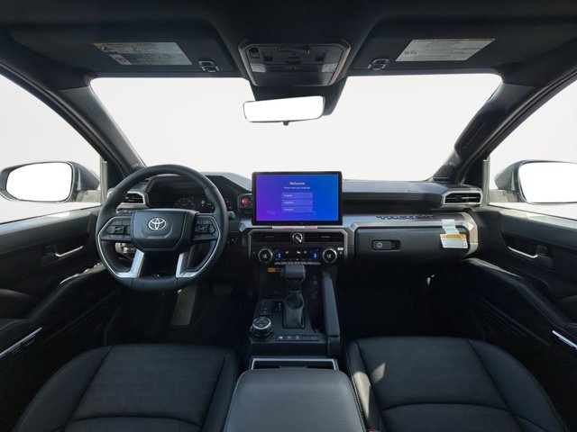 Vehicle image 13 of 37