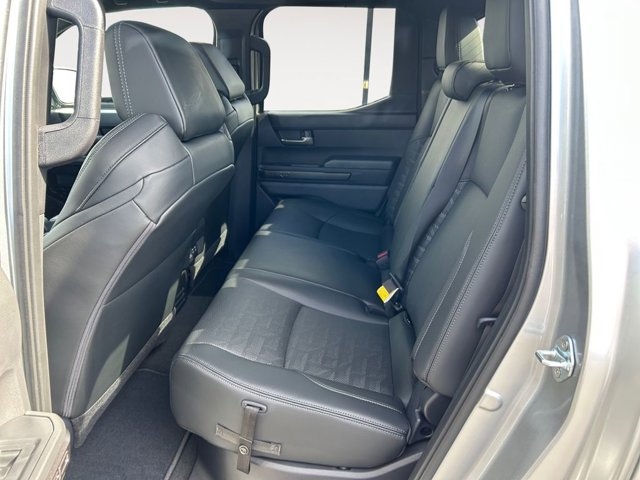 Vehicle image 11 of 37