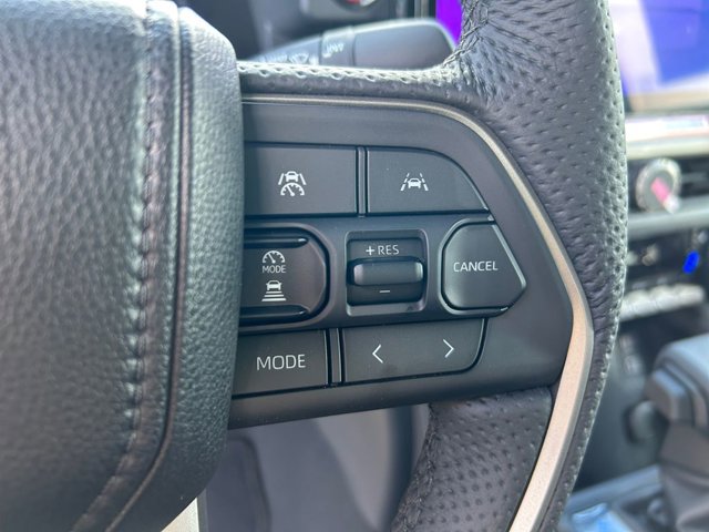 Vehicle image 18 of 37