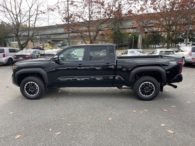 Vehicle image 3 of 32