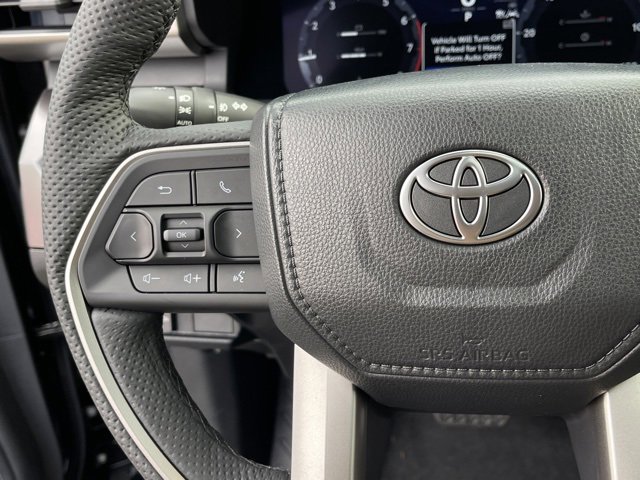 Vehicle image 22 of 32