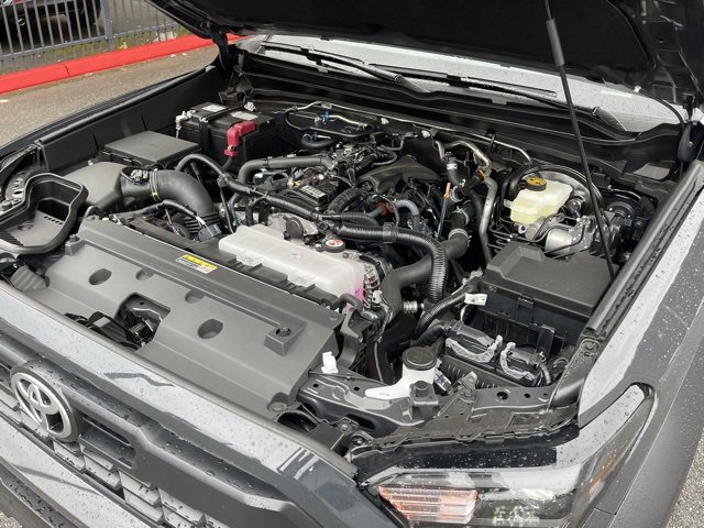 Vehicle image 9 of 33