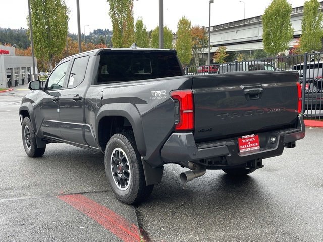 Vehicle image 4 of 33
