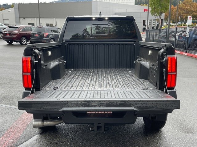 Vehicle image 33 of 33