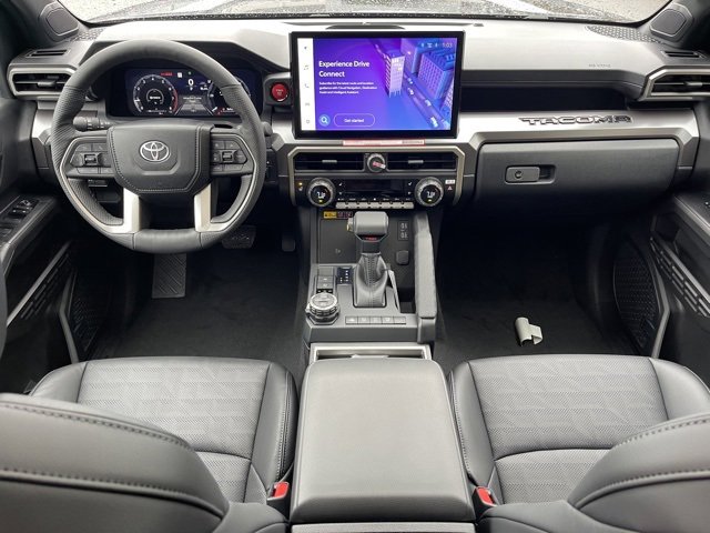 Vehicle image 10 of 33