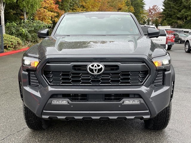 Vehicle image 8 of 33