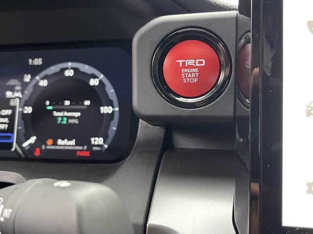 Vehicle image 24 of 33