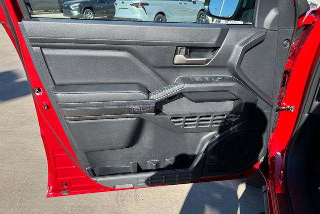 Vehicle image 14 of 24
