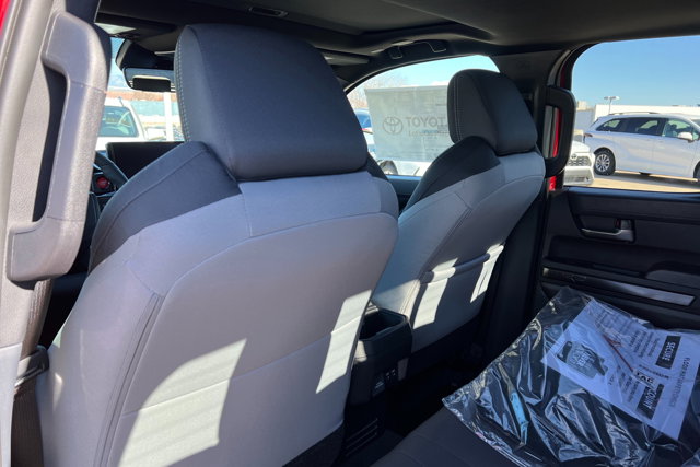 Vehicle image 19 of 24