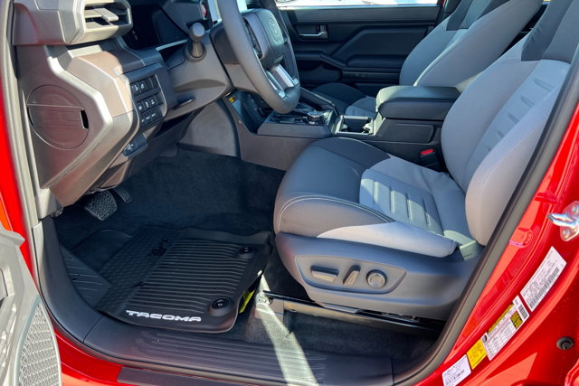 Vehicle image 17 of 24