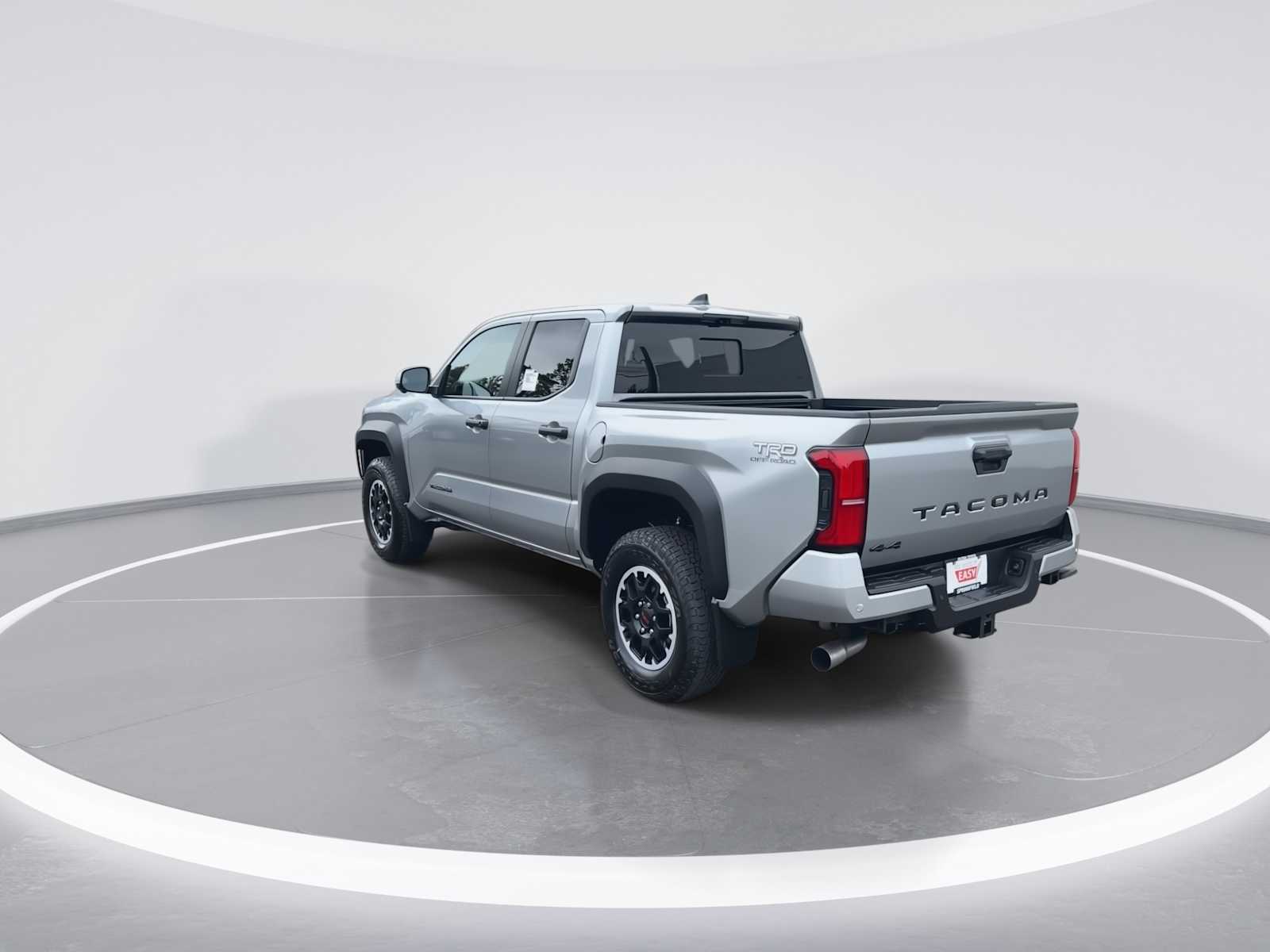 Vehicle image 6 of 32