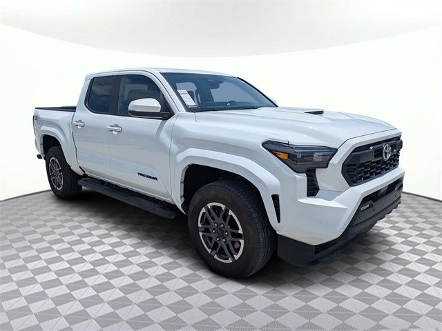 Vehicle image 3 of 34