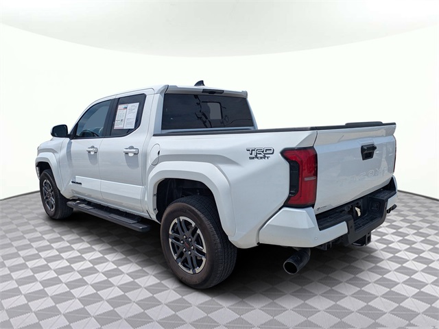 Vehicle image 7 of 34