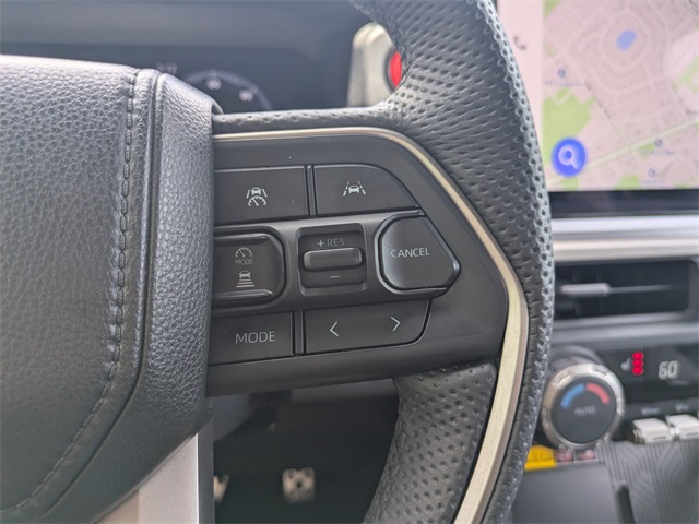 Vehicle image 25 of 34