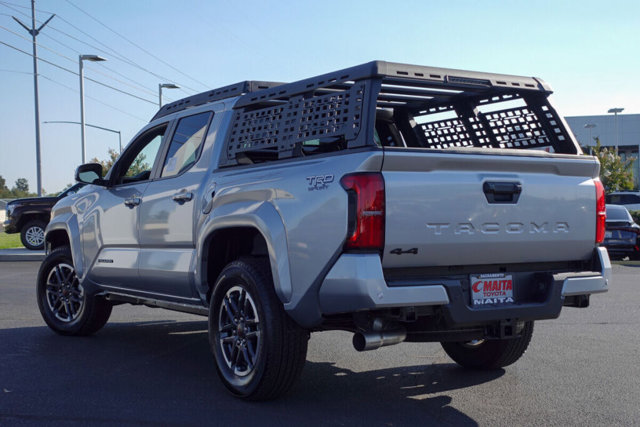 Vehicle image 8 of 25