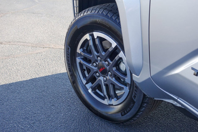 Vehicle image 9 of 25