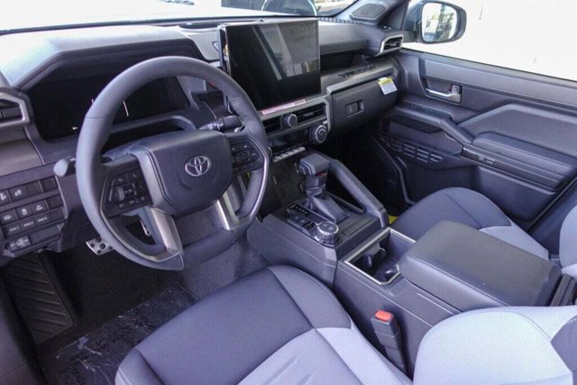 Vehicle image 10 of 25
