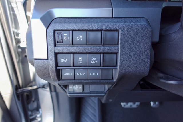 Vehicle image 24 of 25