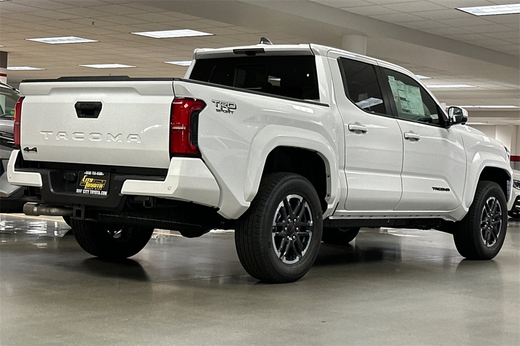 Vehicle image 6 of 23