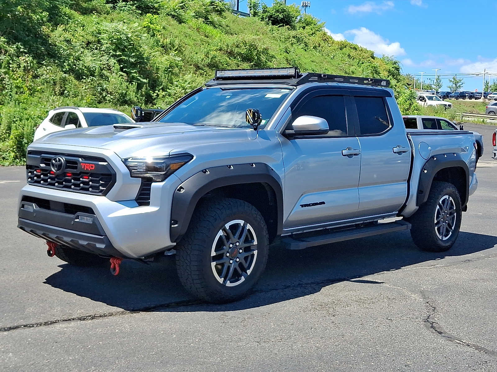 2024 Toyota Tacoma TRD Sport Image 1 of 30