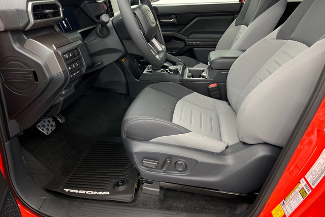 Vehicle image 17 of 24