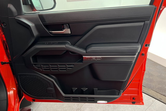 Vehicle image 22 of 24