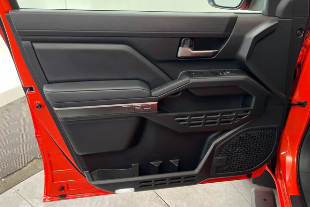 Vehicle image 14 of 24