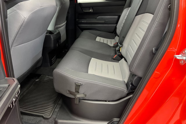 Vehicle image 21 of 24