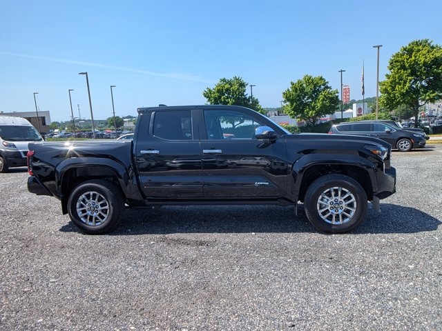 Vehicle image 5 of 34