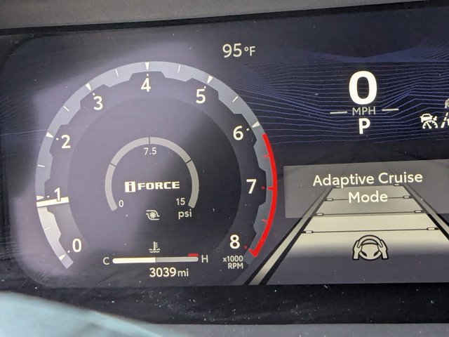 Vehicle image 26 of 34