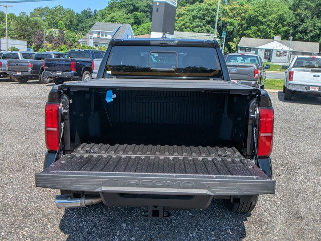 Vehicle image 11 of 34
