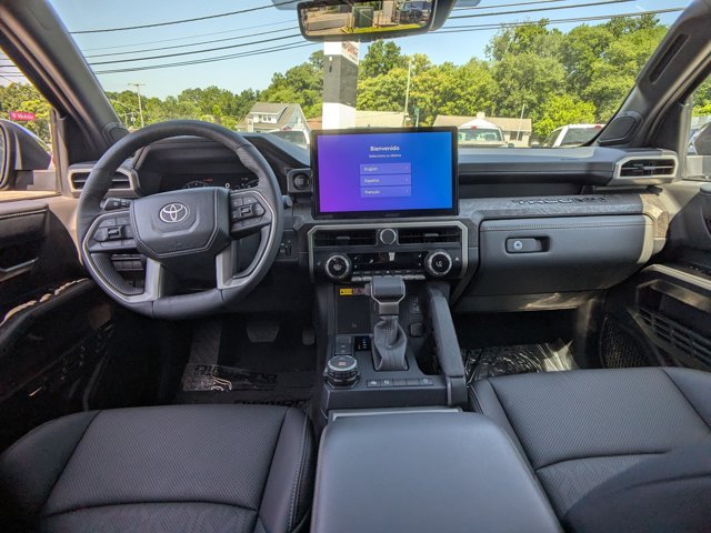 Vehicle image 15 of 34