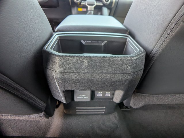 Vehicle image 29 of 34