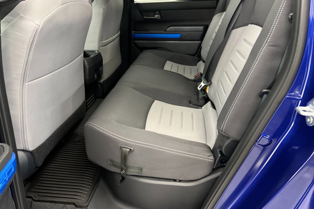 Vehicle image 21 of 24