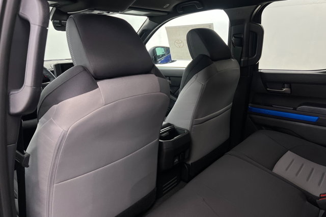 Vehicle image 19 of 24