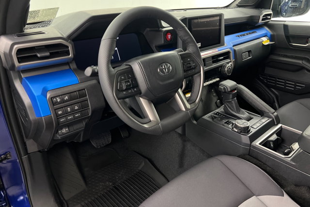 Vehicle image 15 of 24