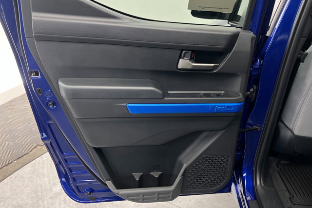 Vehicle image 18 of 24